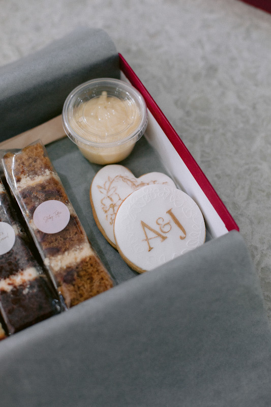 Luxury wedding cake tasting box | Louise Hayes Cake Design