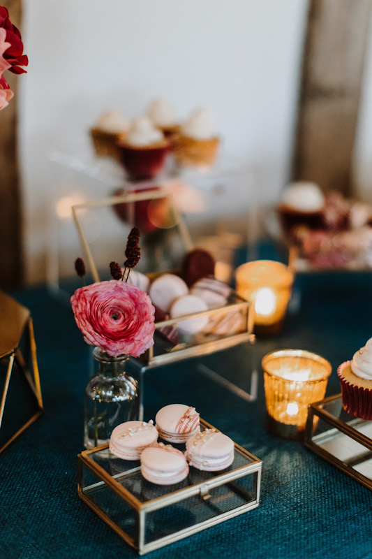 Cosy glam Surrey winter wedding | Contemporary wedding cake with dessert table | Melissa Megan Photography | Louise Hayes Cake Design