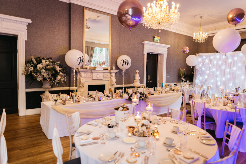 Berkshire Mansion House wedding, Easthampstead Park | Chris Kemp Photography | Louise Hayes Cake Design