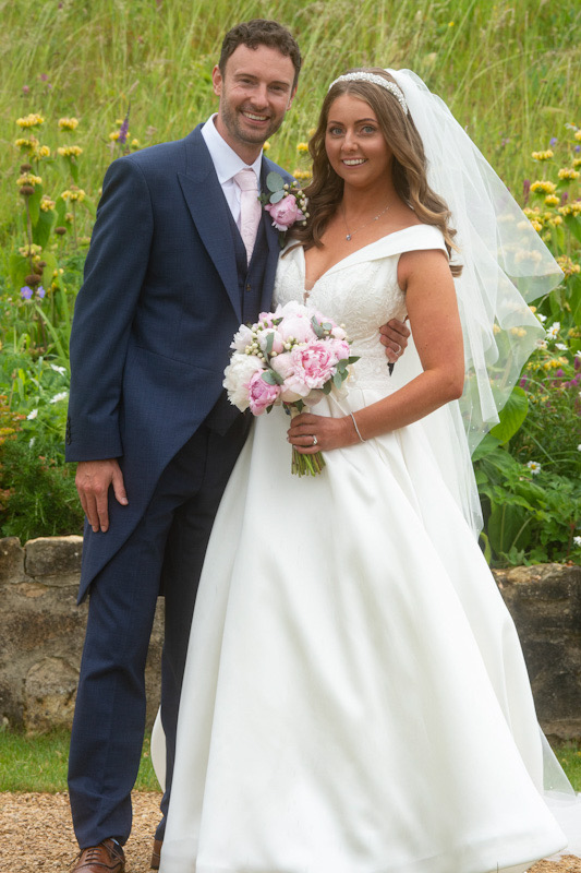 Elegant and blush Spring wedding at the Pear tree, Purton | Eton Photography | Louise Hayes Cake Design