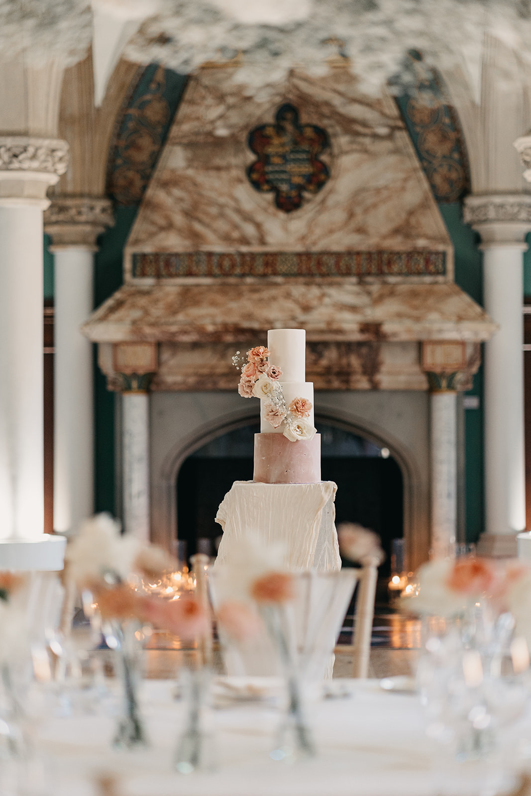 Intimate, micro wedding | Wotton House | Modern cake design with fresh florals | Louise Hayes Cake Design
