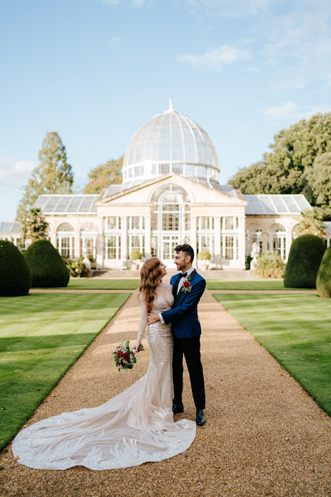 Syon Park wedding | Contemporary wedding cake |