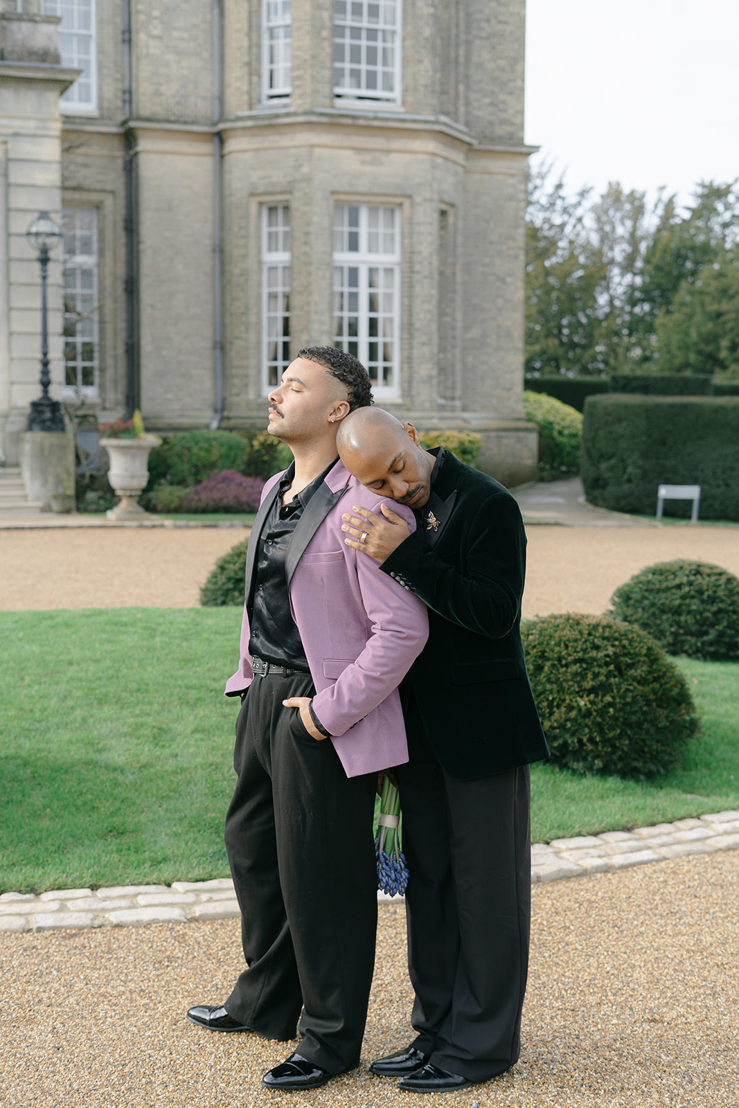 Hedsor House wedding Buckinghamshire | Berkshire wedding cake designer | Louise Hayes Cake Design |
